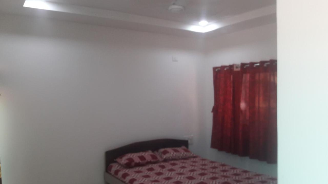 Chintamani Beach House Hotel Malvan Exterior photo